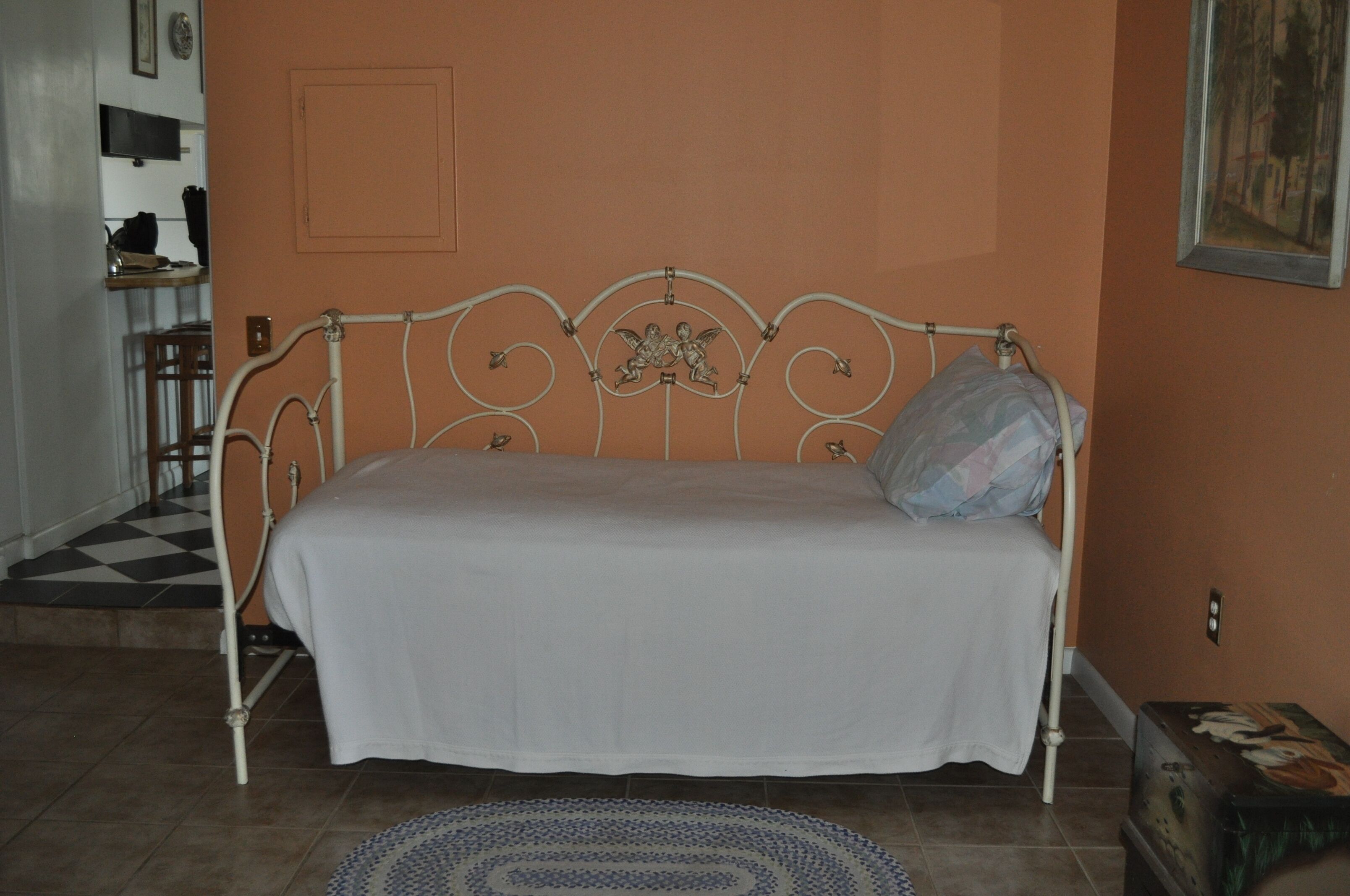 Woods, Water and Sweeping  Bay Views  from  Glassed  Front Room