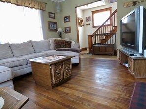 Televisión, futbolito y libros 