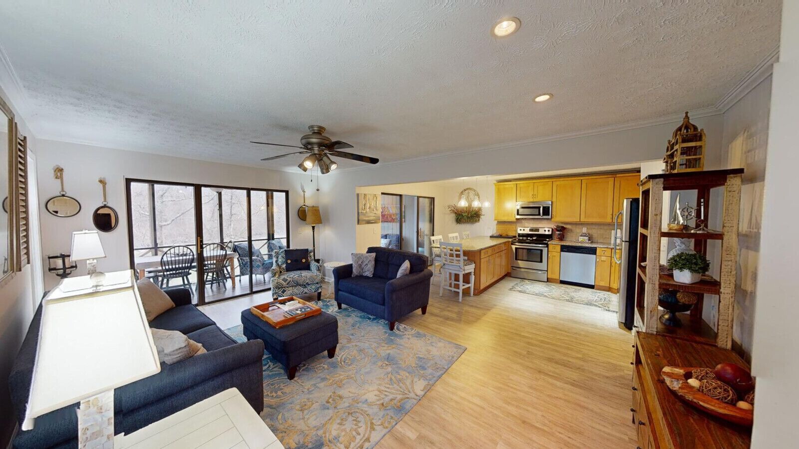 Smart TV, fireplace, DVD player