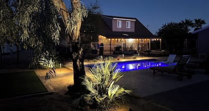 Studio Guest House auf einem 1,5 Hektar großen eingezäunten Grundstück