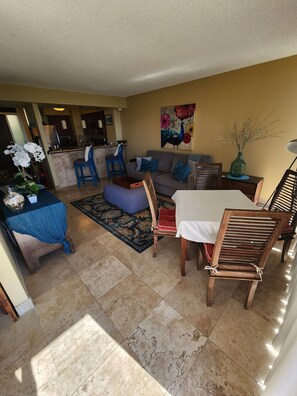 TV, DVD player - Enjoy all the premium upgrades in this newly renovated unit (Waianae)