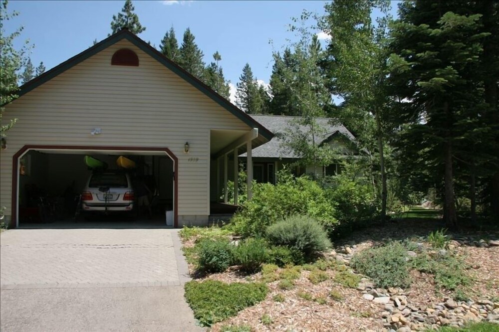 Mountain Retreat in Meyers