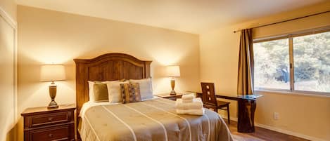 3 habitaciones, escritorio, tabla de planchar con plancha y wifi gratis