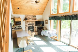 Dining - Sullivan Lake Chalet - Free Pontoon, Outdoor Sauna and Hot Tub included! (Aitkin)