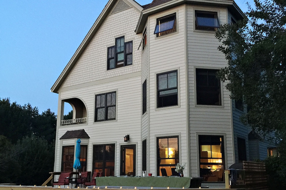 Lake Champlain Lakefront House