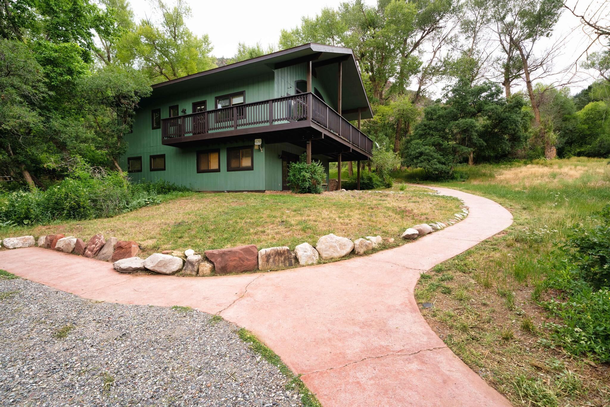 Beautiful Mountain Views, Close to Ouray Hot Springs