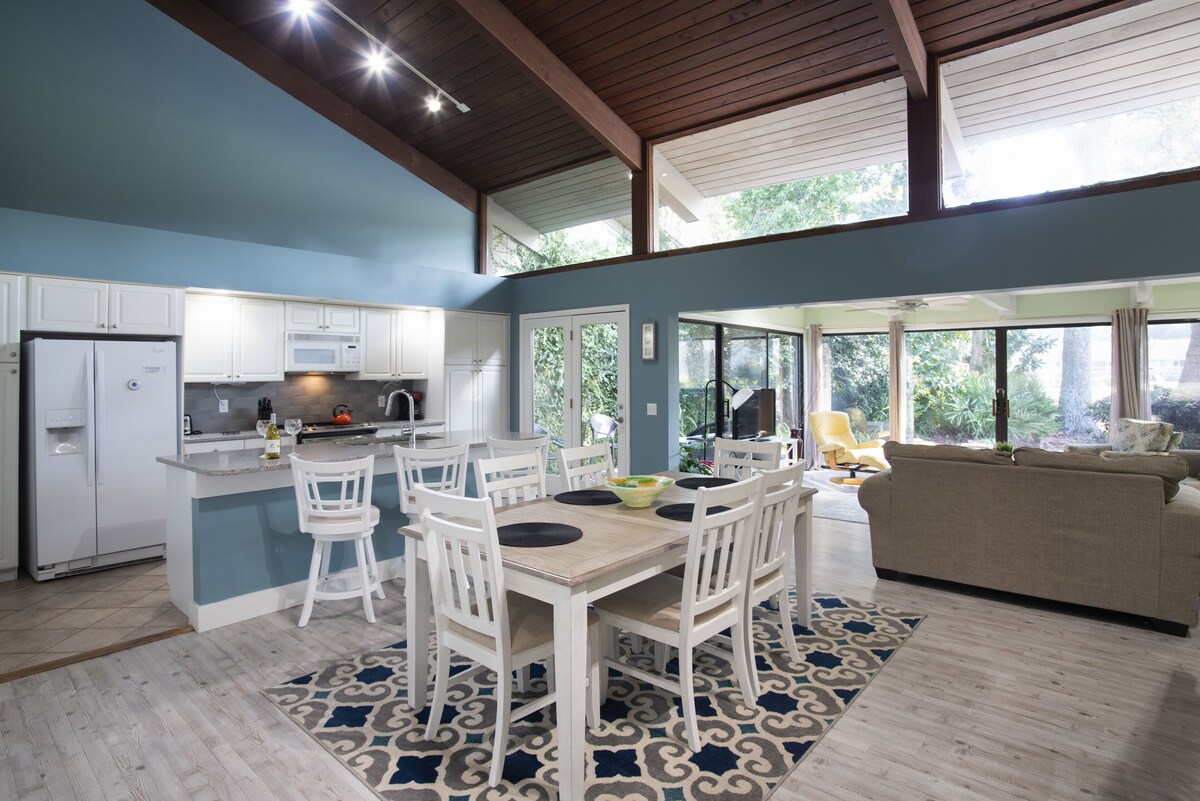 SeaPines, Walk to the Beach Club, Updated, Pet friendly