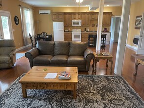 Smart-TV, Videospiele, DVD-Player