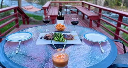 Cozy Cabin on Florida River- 15 mins from Downtown