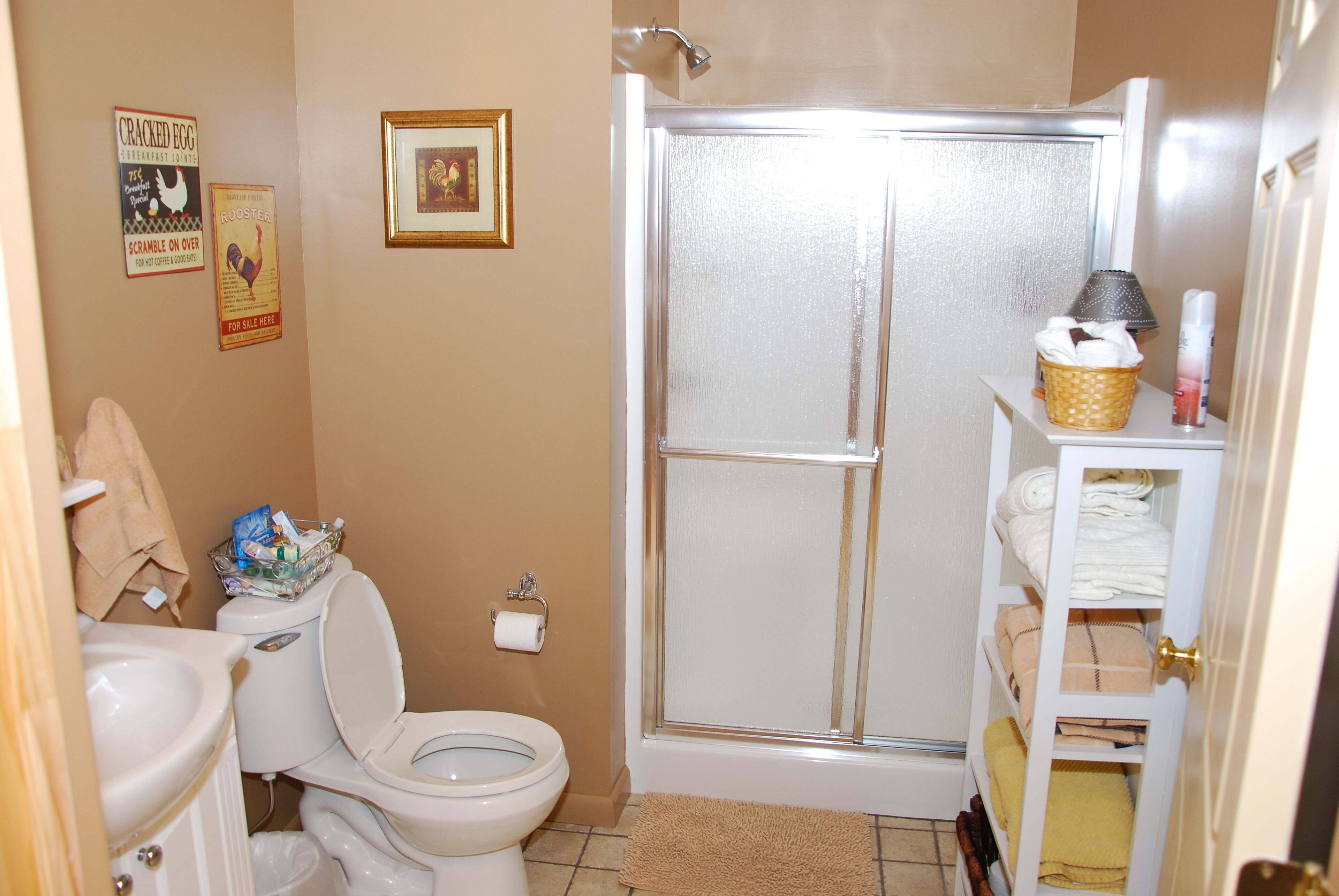 A Cozy Cottage Near the Heart of All Louisville Attractions!