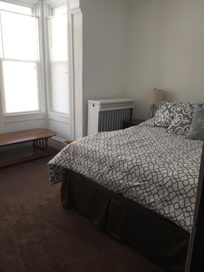 2 sovrum, internet och sängkläder