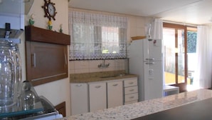 Rumah, 3 kamar tidur, Bebas Asap Rokok | Dapur pribadi | Lemari es, microwave, oven, dan kompor