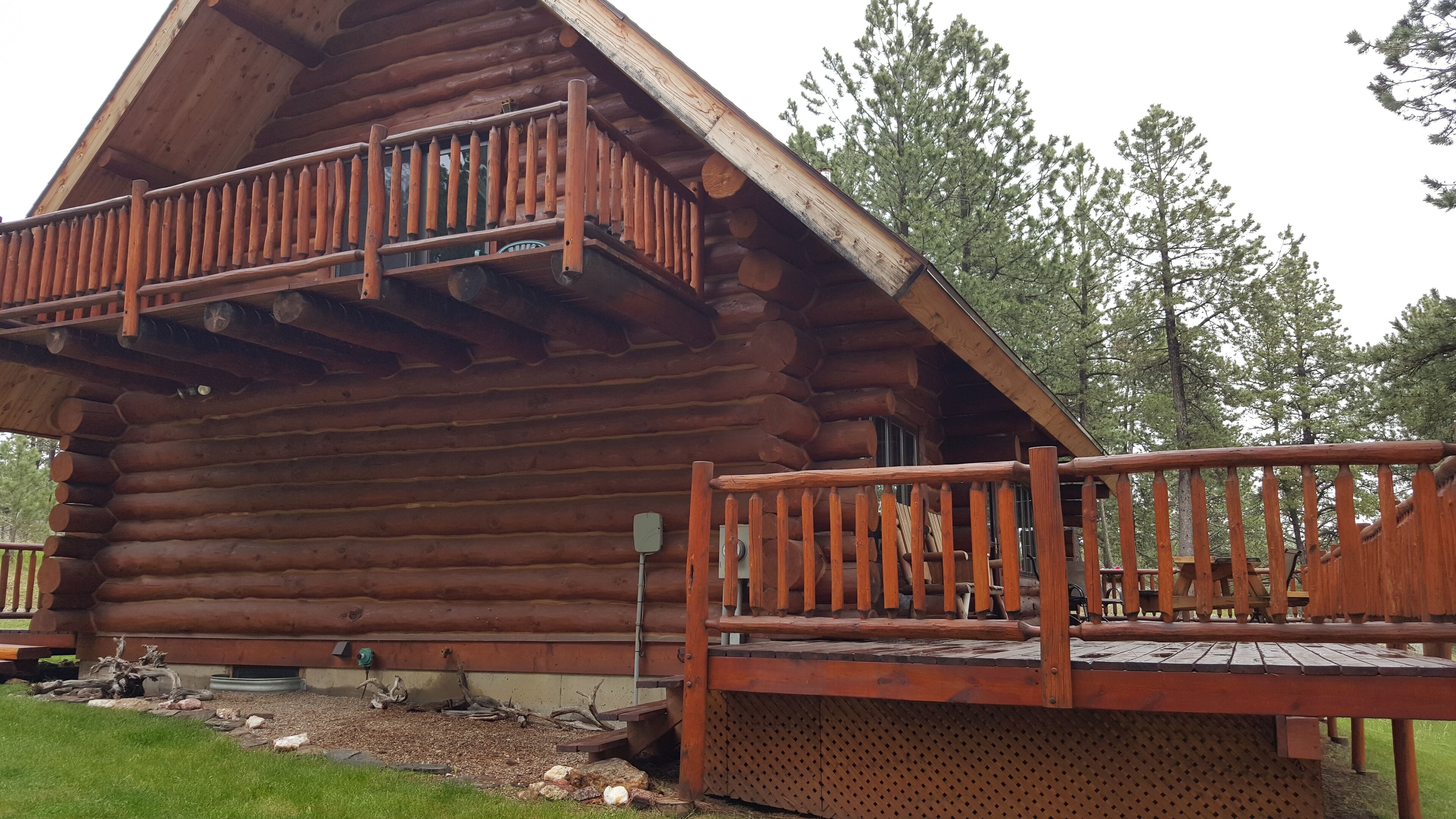 Beautiful Log Cabin on Secluded 14 Acres