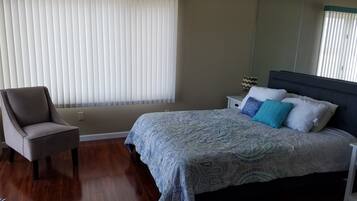 2 bedrooms, iron/ironing board, WiFi, bed sheets