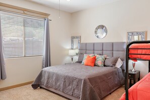 7 bedrooms, iron/ironing board, free WiFi, bed sheets