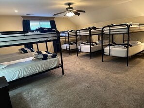 7 bedrooms, iron/ironing board, free WiFi, bed sheets