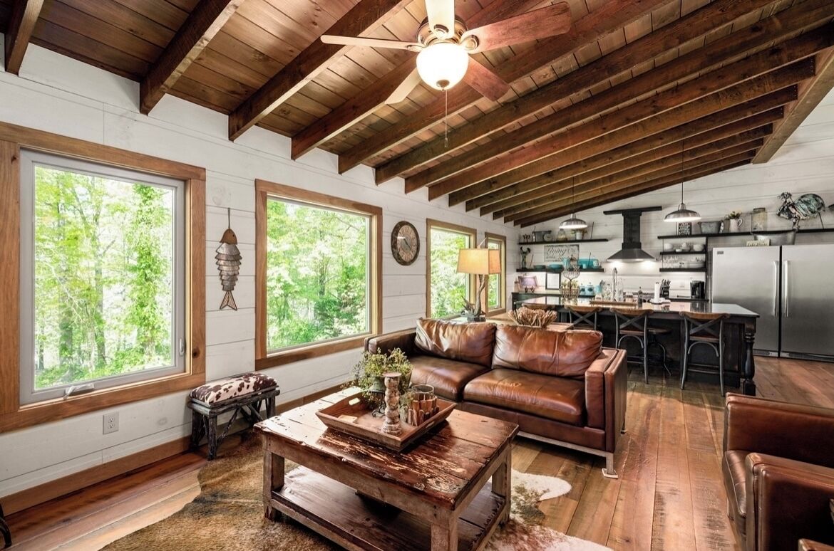 5 Bedroom with Private Boat Dock