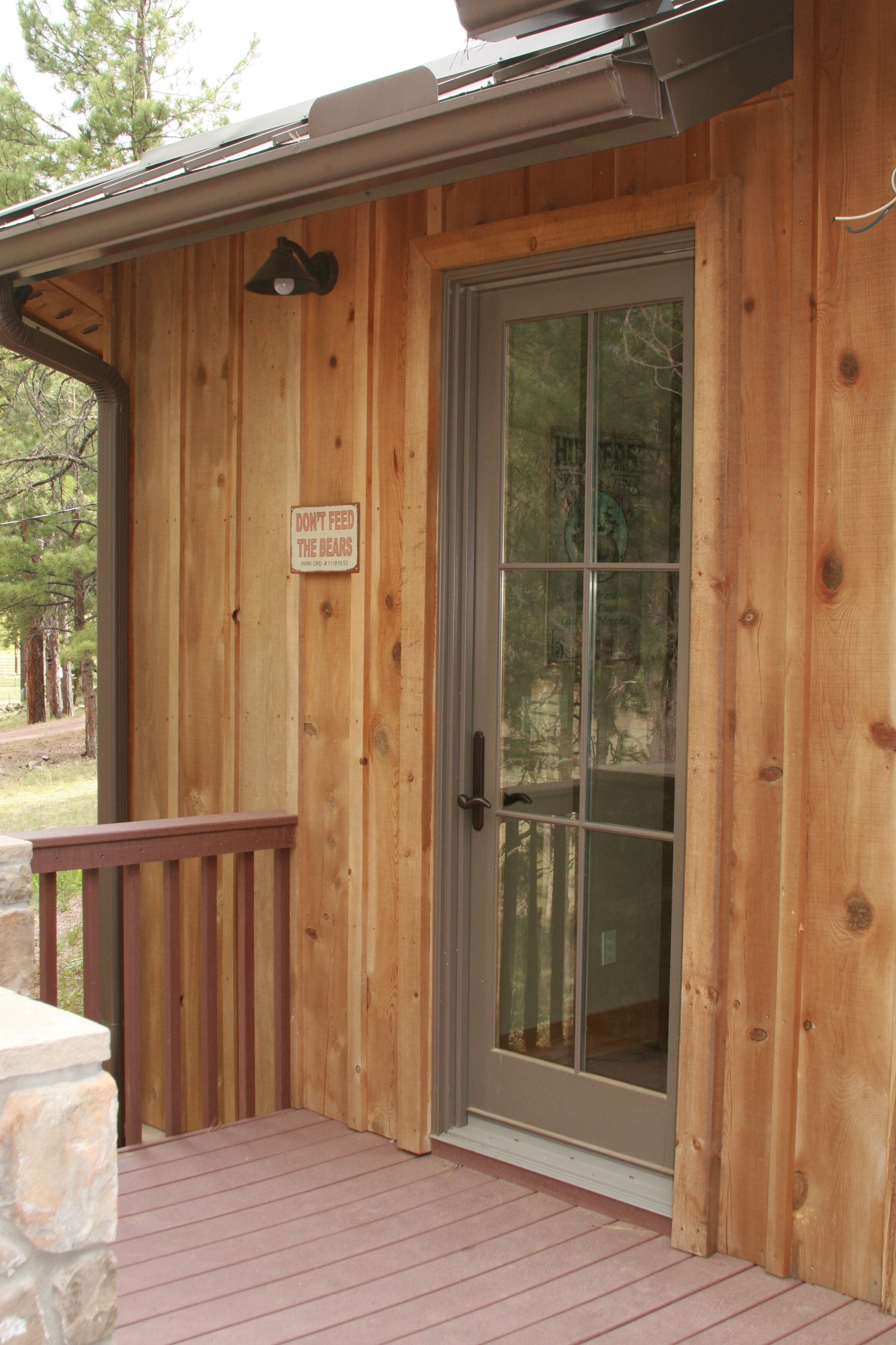 GORGEOUS CABIN IN THE PINES