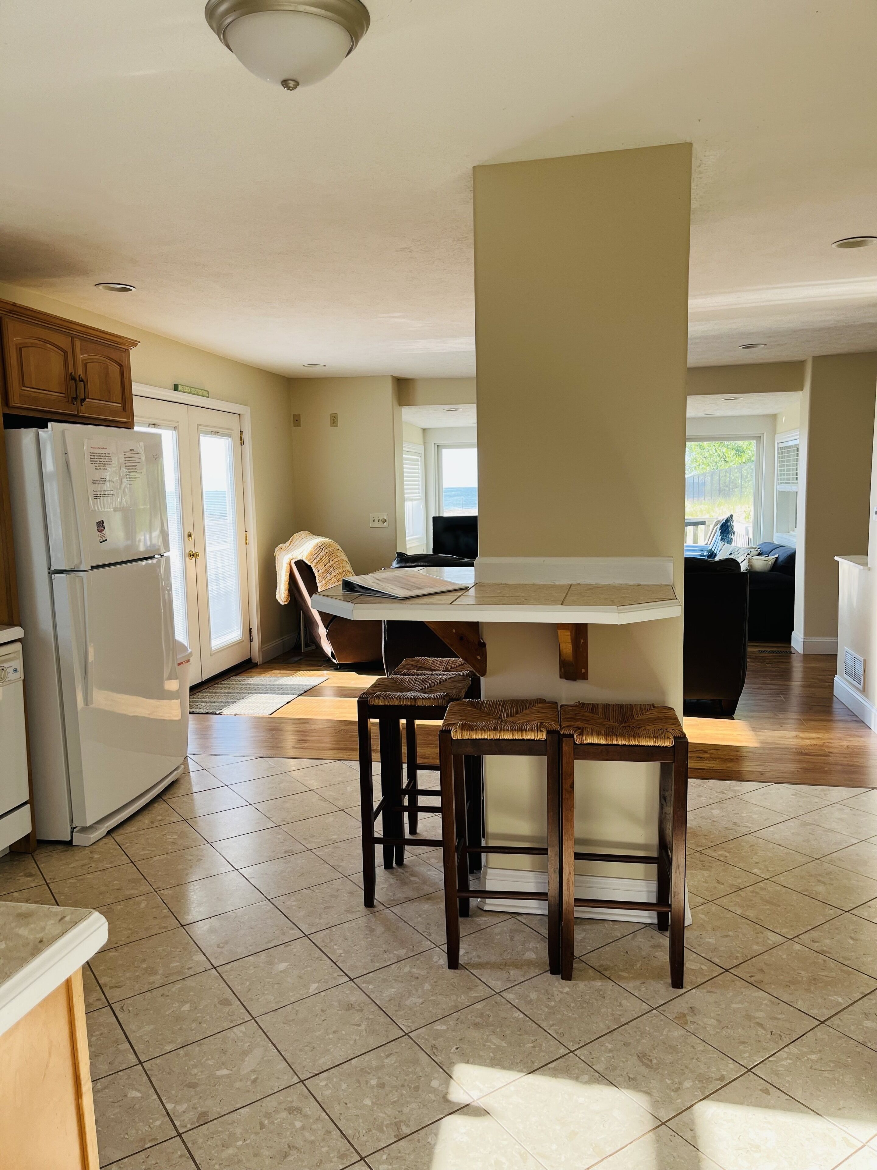 Lake front home with sandy beach!