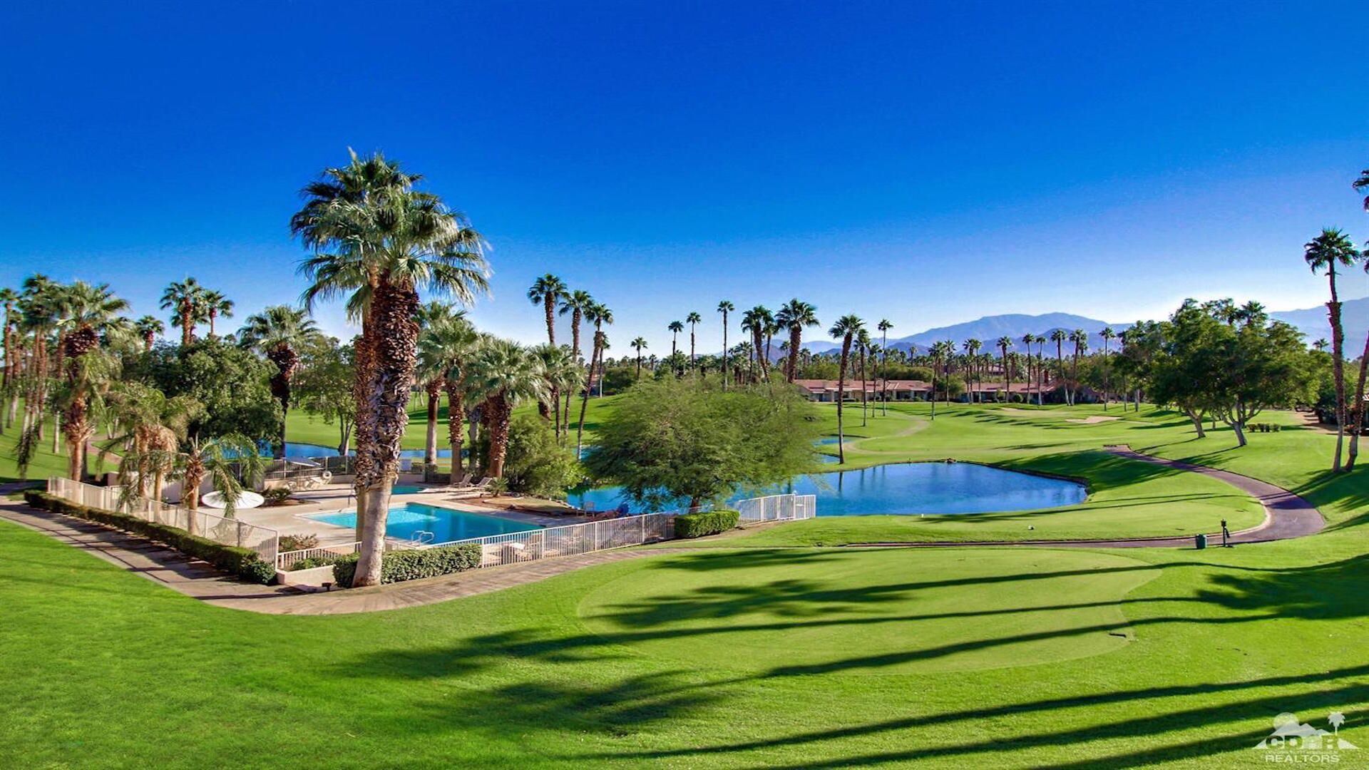 Gorgeous Palm Valley CC Villa on 16th. Tee