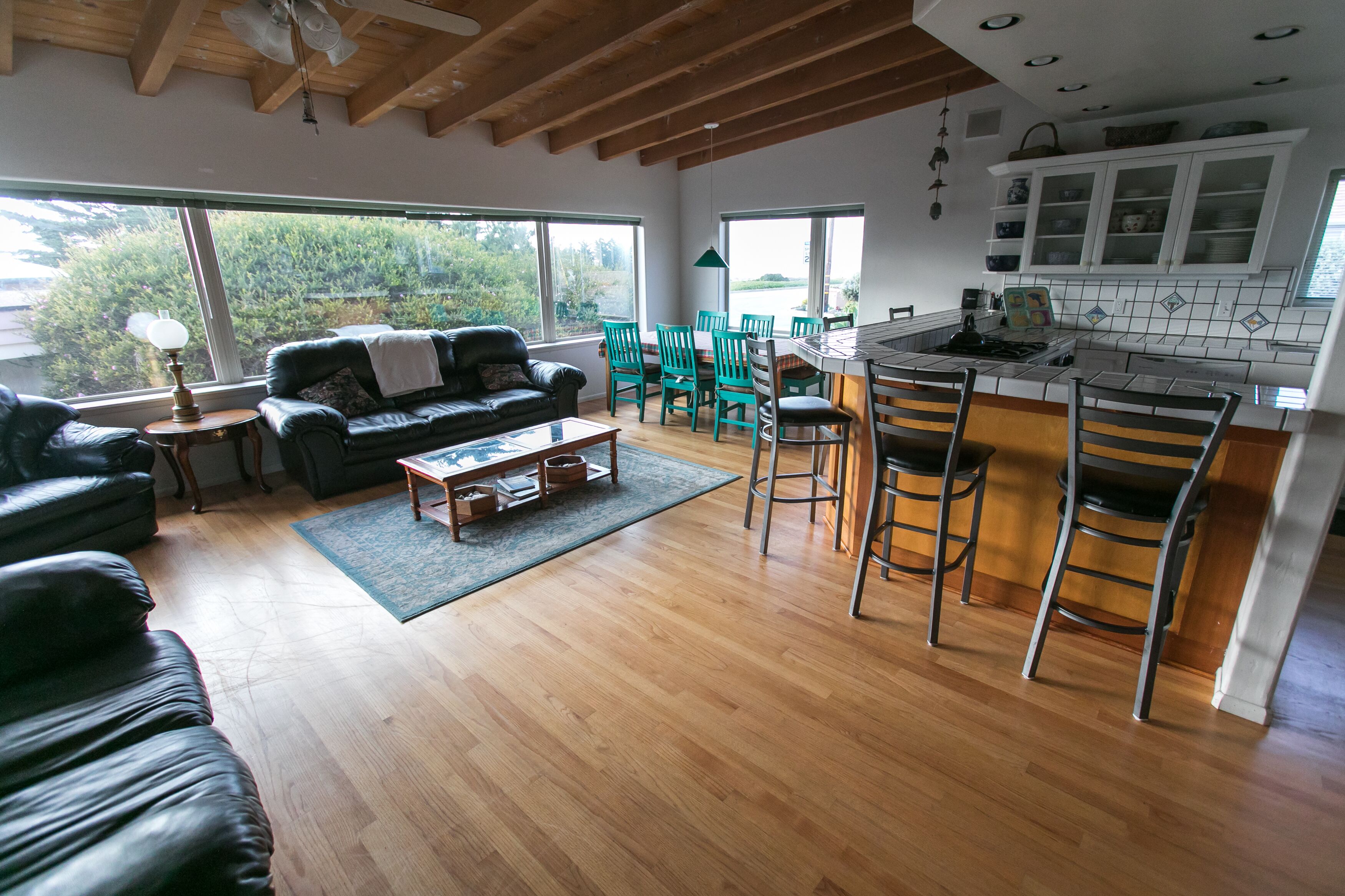 Just Steps to the Beach!