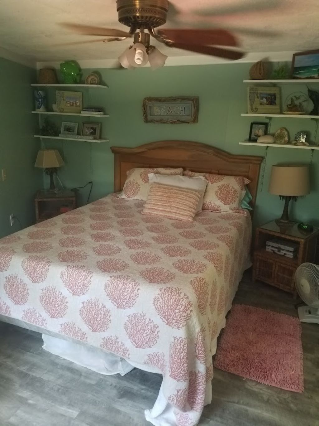 Bay Front--Private Beach-Unique Property- Snowbird Special 2024