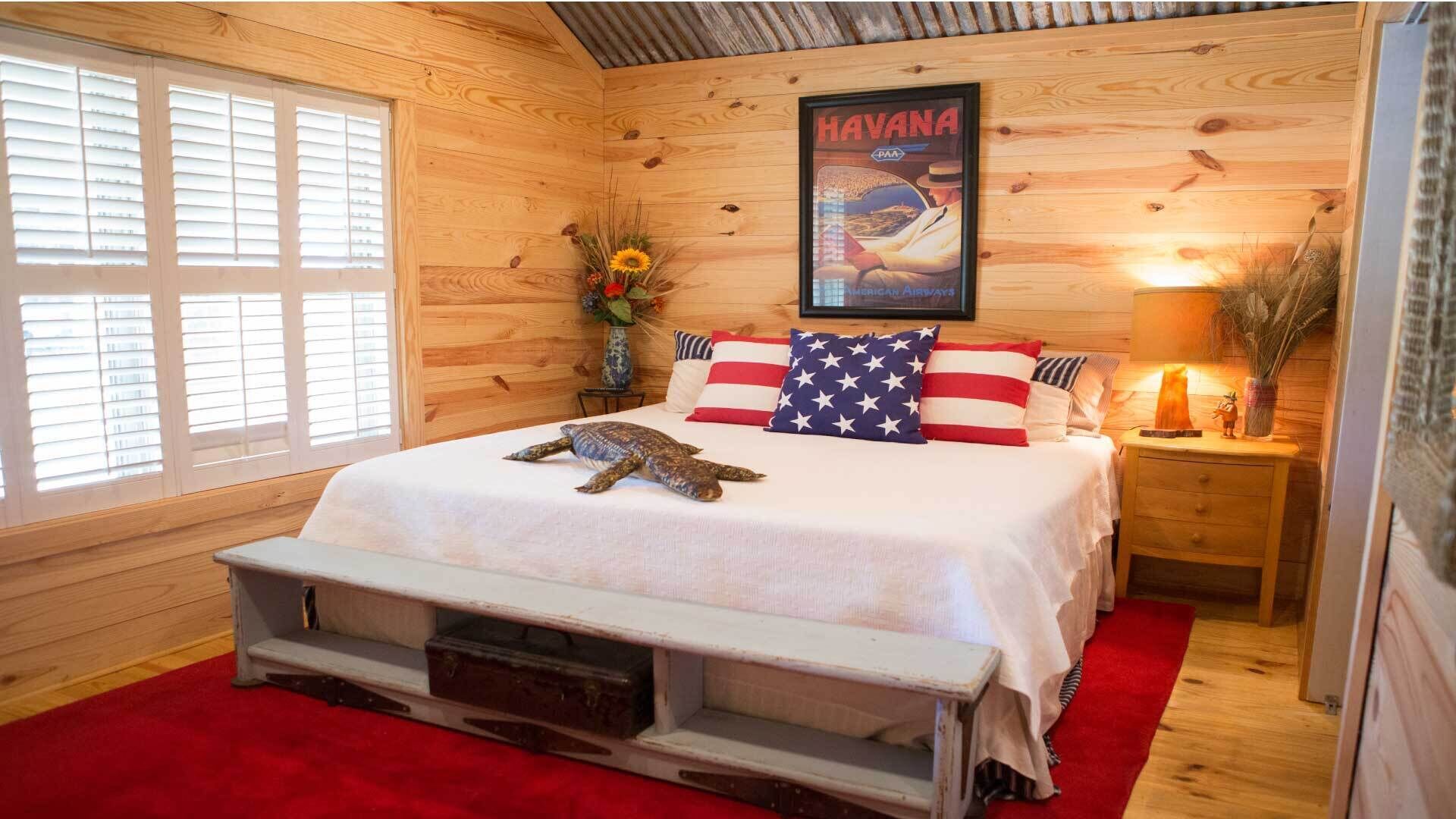 The Oxbow Lodge of Lake Bruin