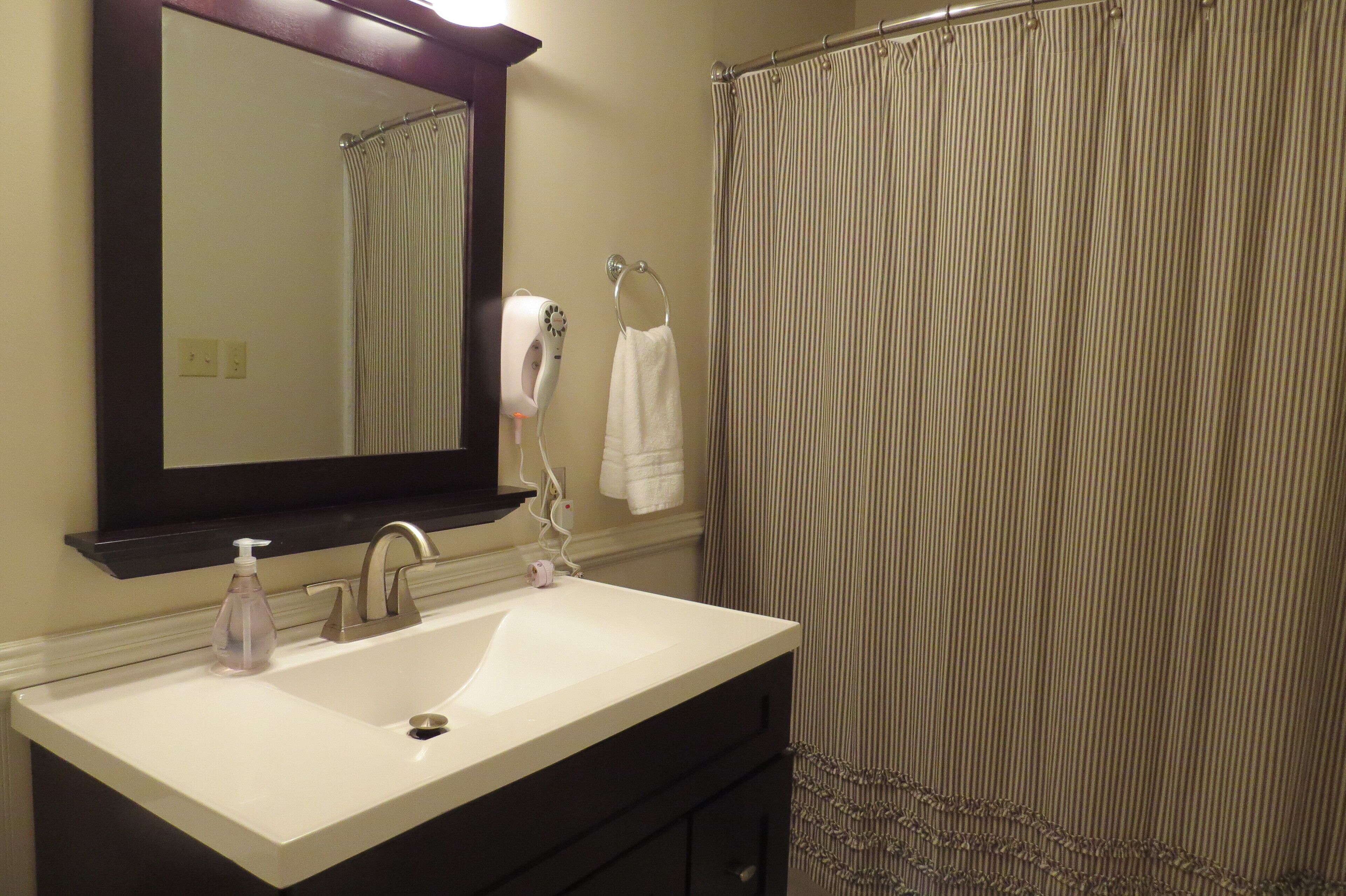 SKI IN SKI OUT! Next to Mountain Inn, Sleeps 4 Best location on mountain!