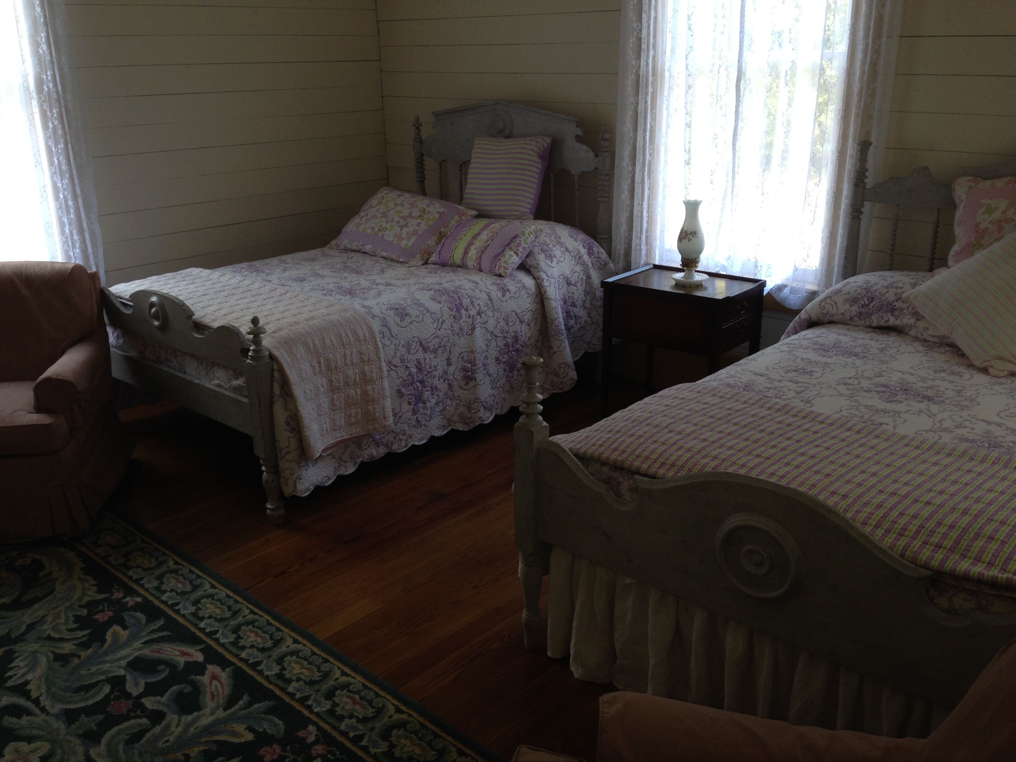 Antique 1890 Farm House - New Ulm - great for Antique Week, The Vine, or Getaway