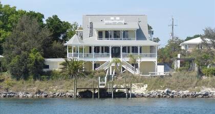 Perdido House - Your Home Away with Private Pool and Dock