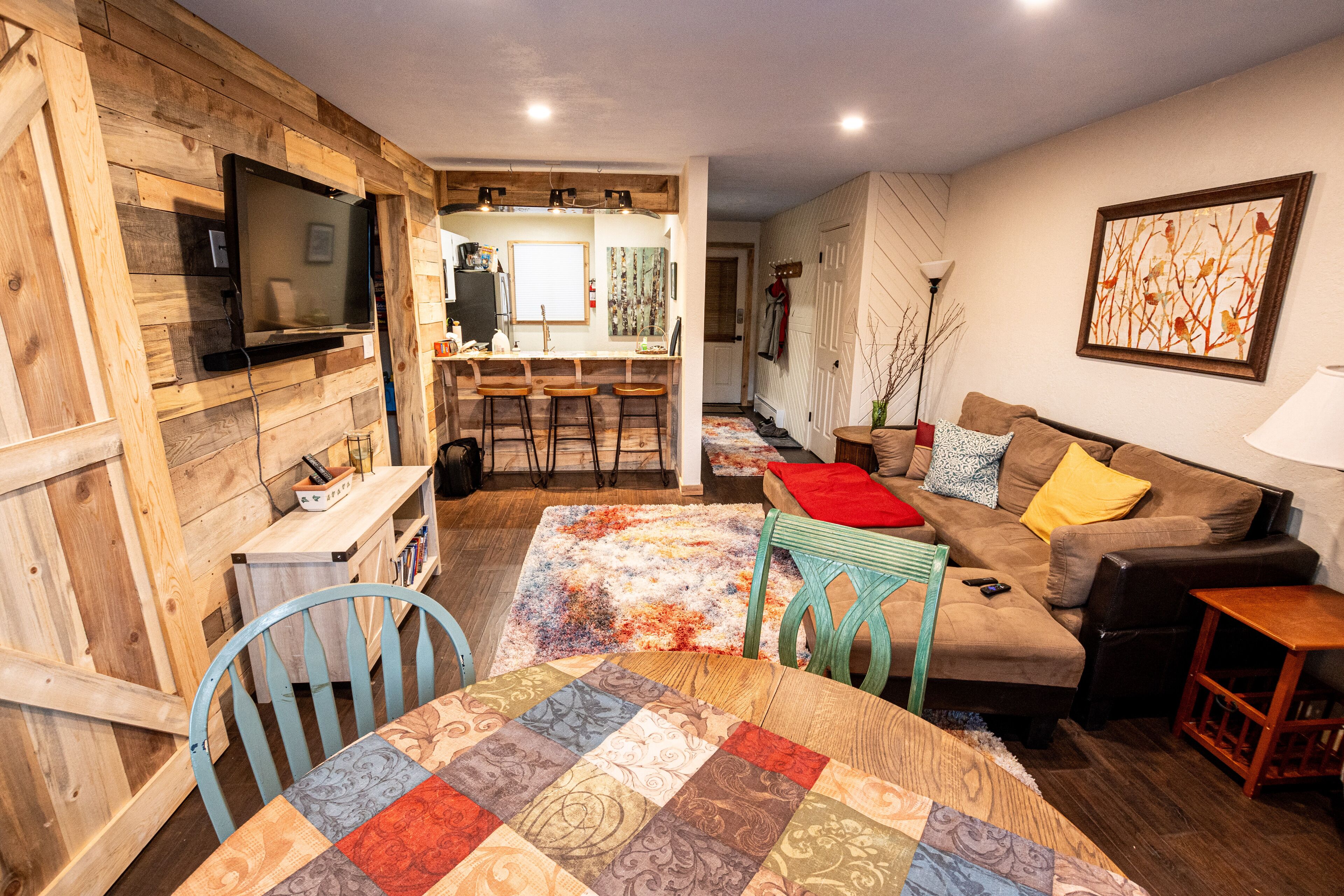 Ski, Hike, Fun - Great Location!!  Perfect 2 Br/2 Ba Condo! - Brian Head, UT