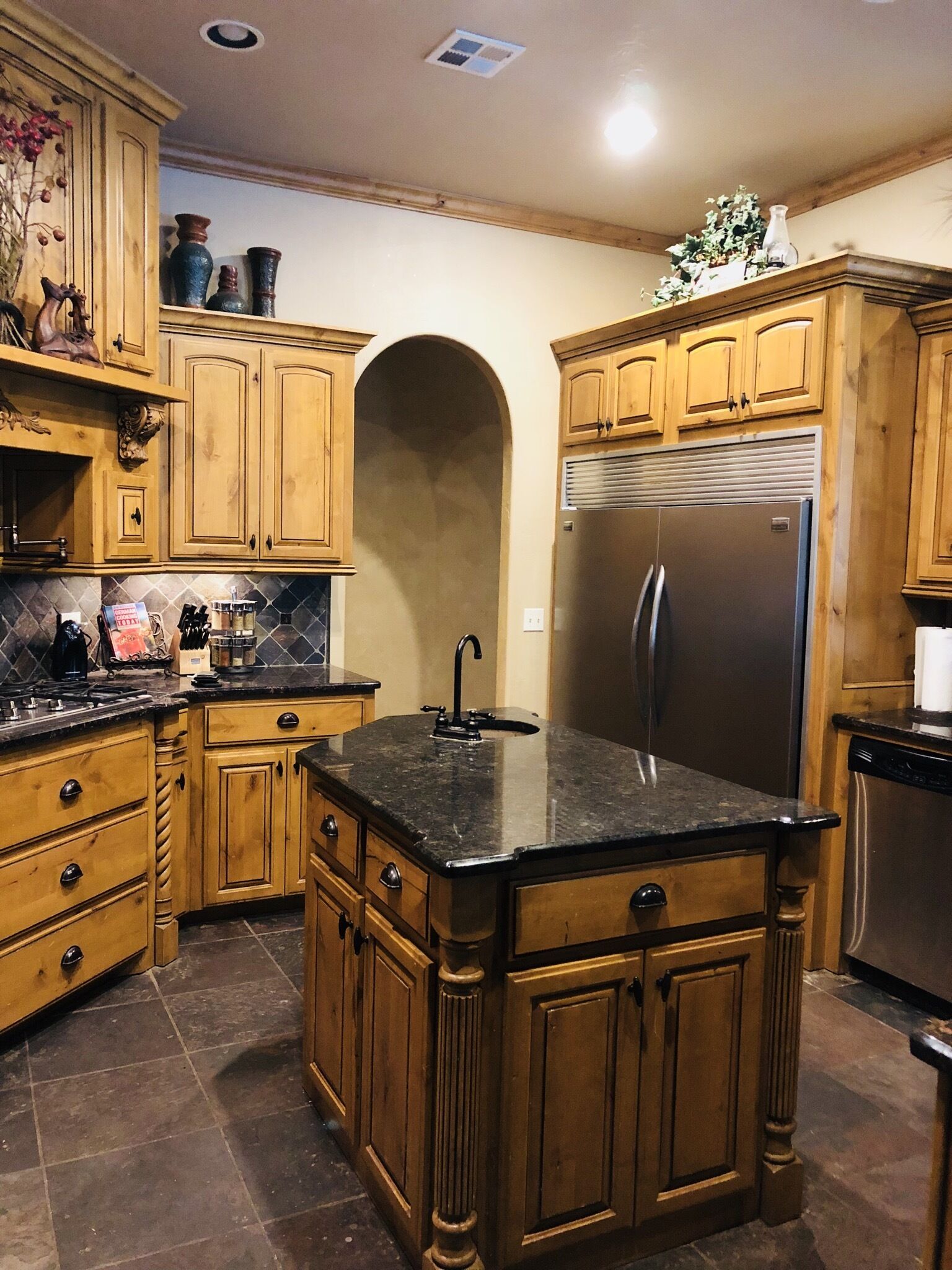 French Country Estate and Family Resort - Pool and Spa in OKC limits