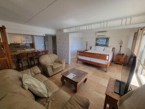 1 slaapkamer, een bureau, een strijkplank/strijkijzer, gratis wifi