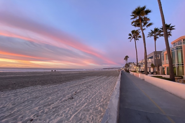 Mission Beach boardwalk heading North towards Belmont Park.