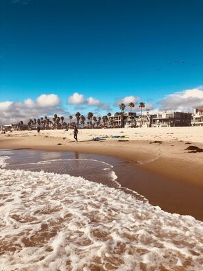 Beach nearby, sun loungers - Mermaid's Hideaway! Just steps to the ocean! (San Diego)