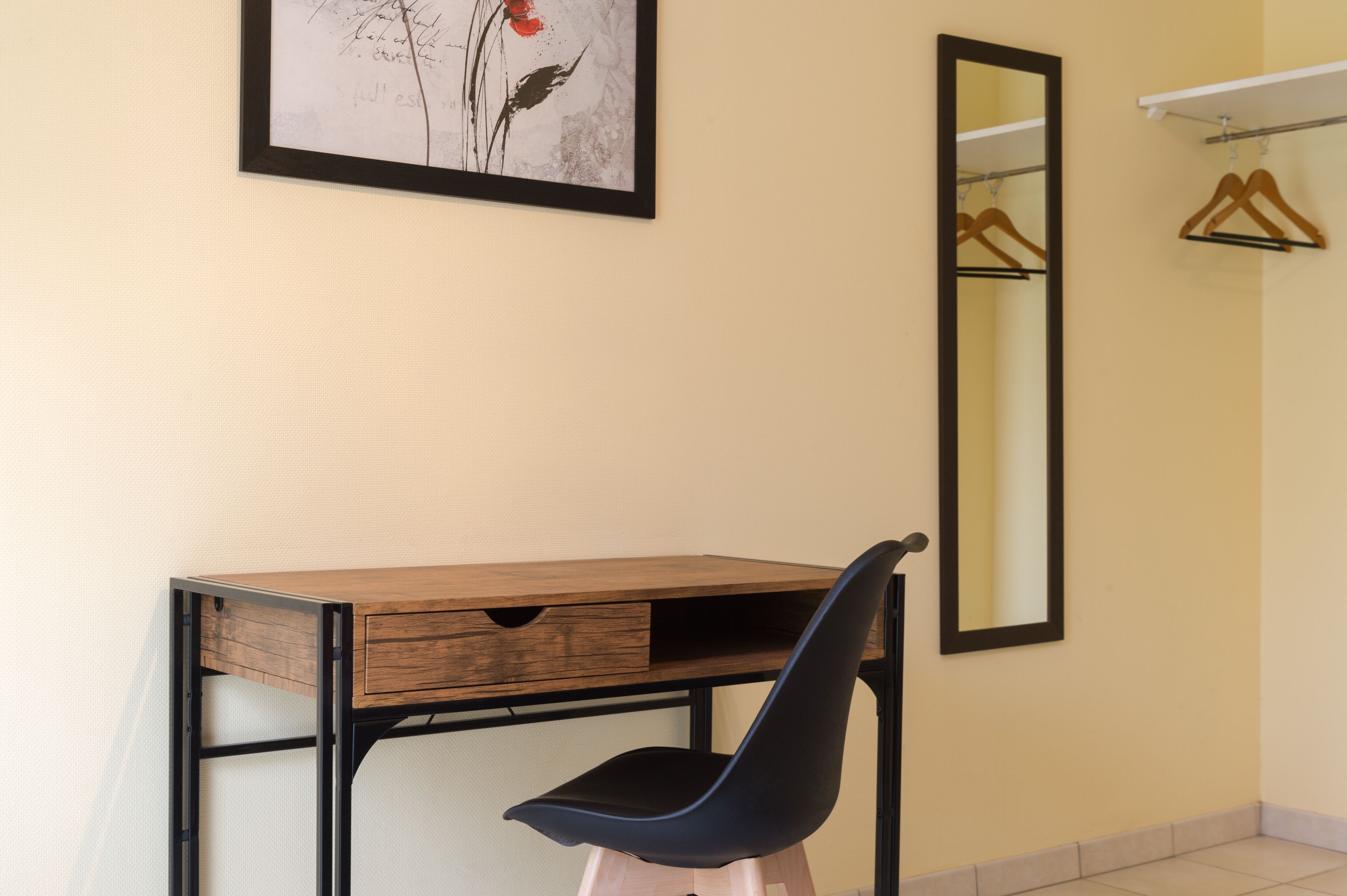 individually decorated, individually furnished, desk, soundproofing