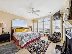 6 bedrooms, iron/ironing board, WiFi, bed sheets