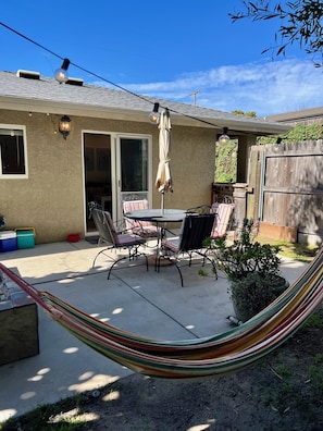 Outdoor dining - Private 2 BR/1BA Family and Pet Friendly Home (Encinitas)