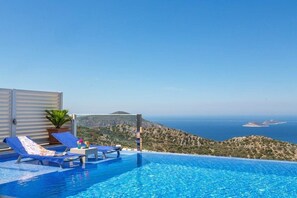 Outdoor pool - Villa Lemar (Kas)