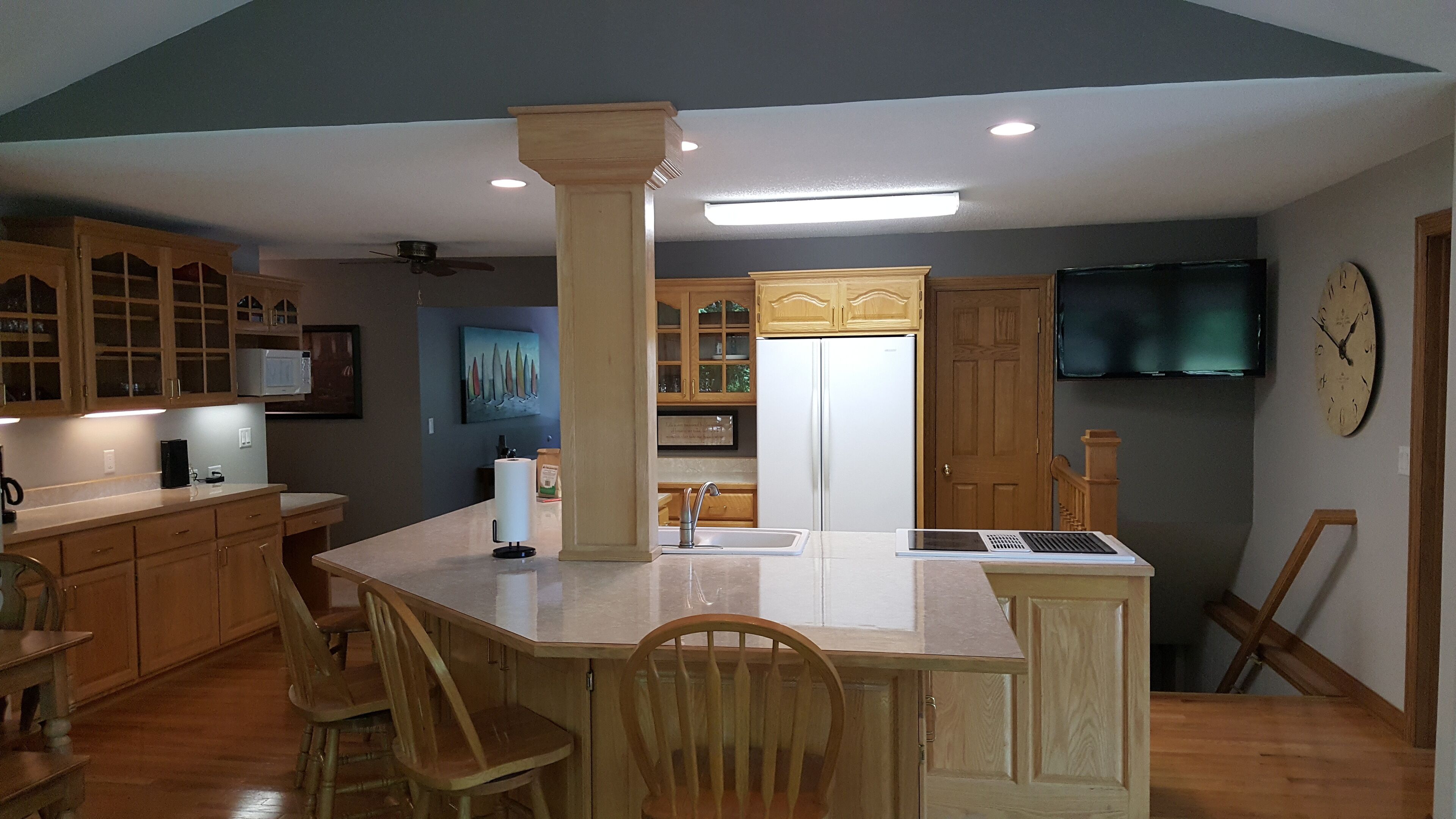 Heart Of Arnold's Park Near West Lake. Family And Friends Sleeps 19