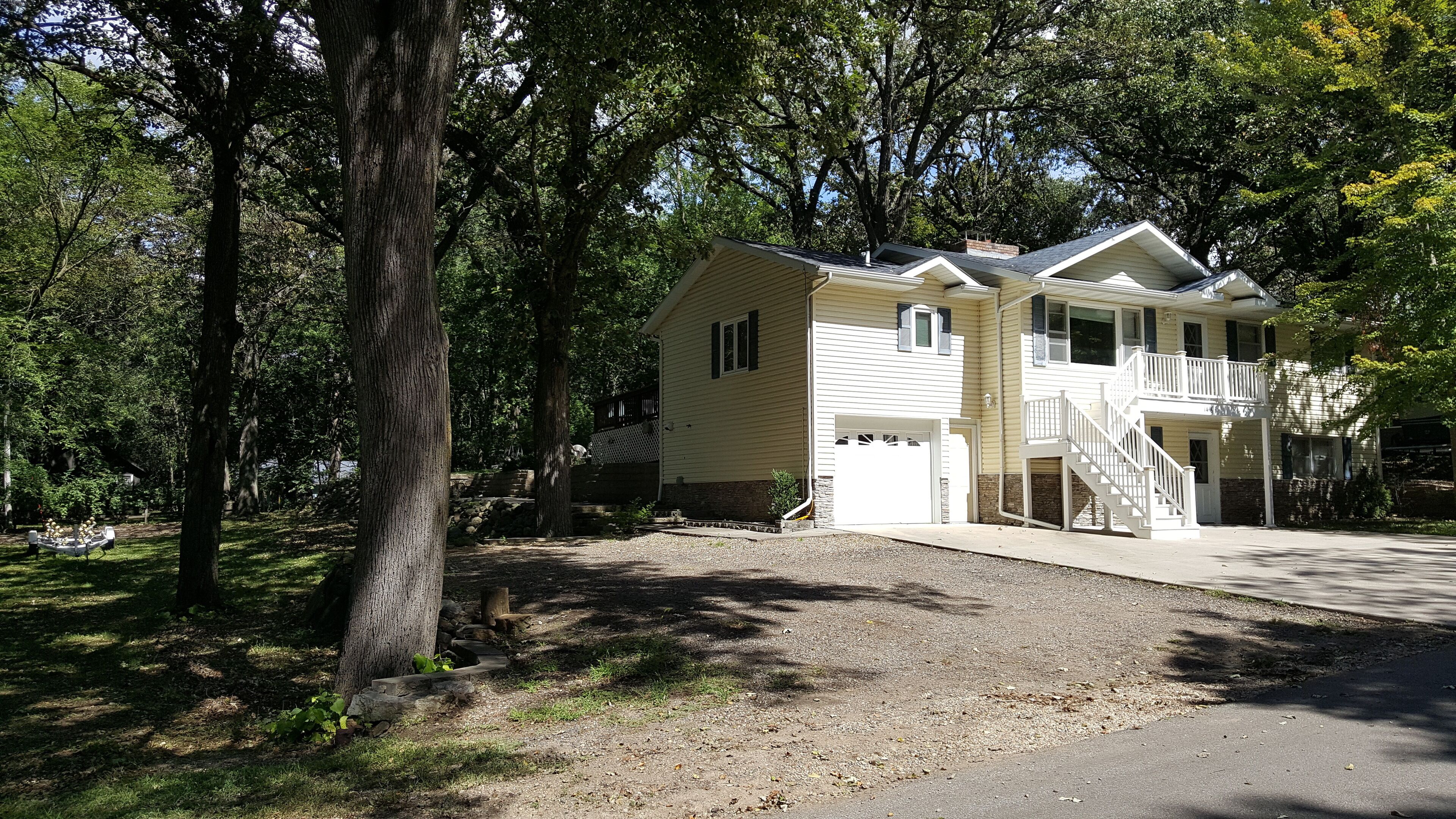 Heart Of Arnold's Park Near West Lake. Family And Friends Sleeps 19