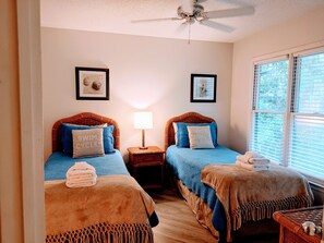 2 bedrooms, iron/ironing board, WiFi, bed sheets