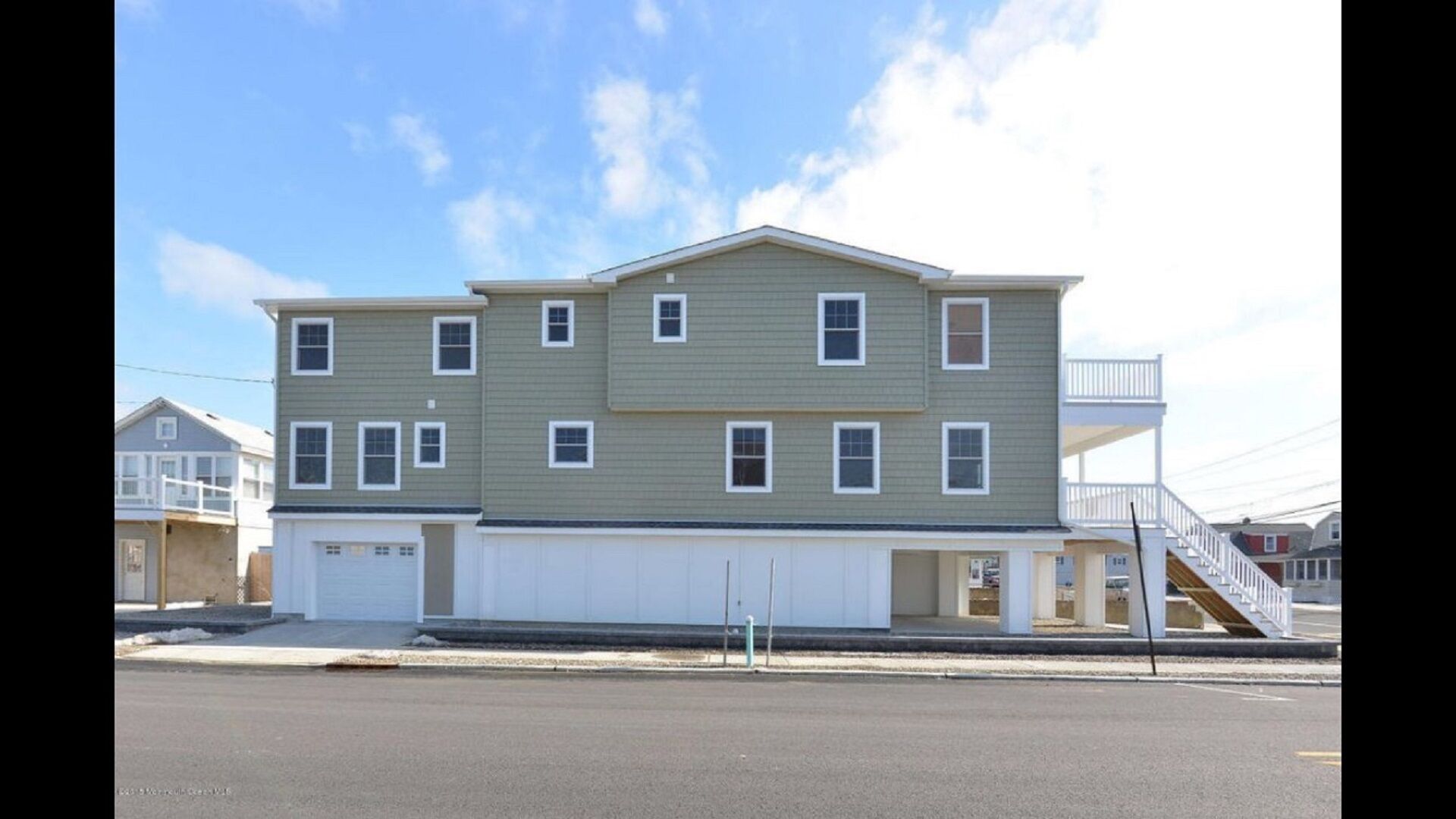 Escape to "Sea Glass" - 350 steps from the BEACH - pristine Mansaquan NJ 