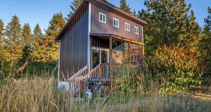 Upea sijainti, uusi mökki lähellä Jäätikön kansallispuistoa