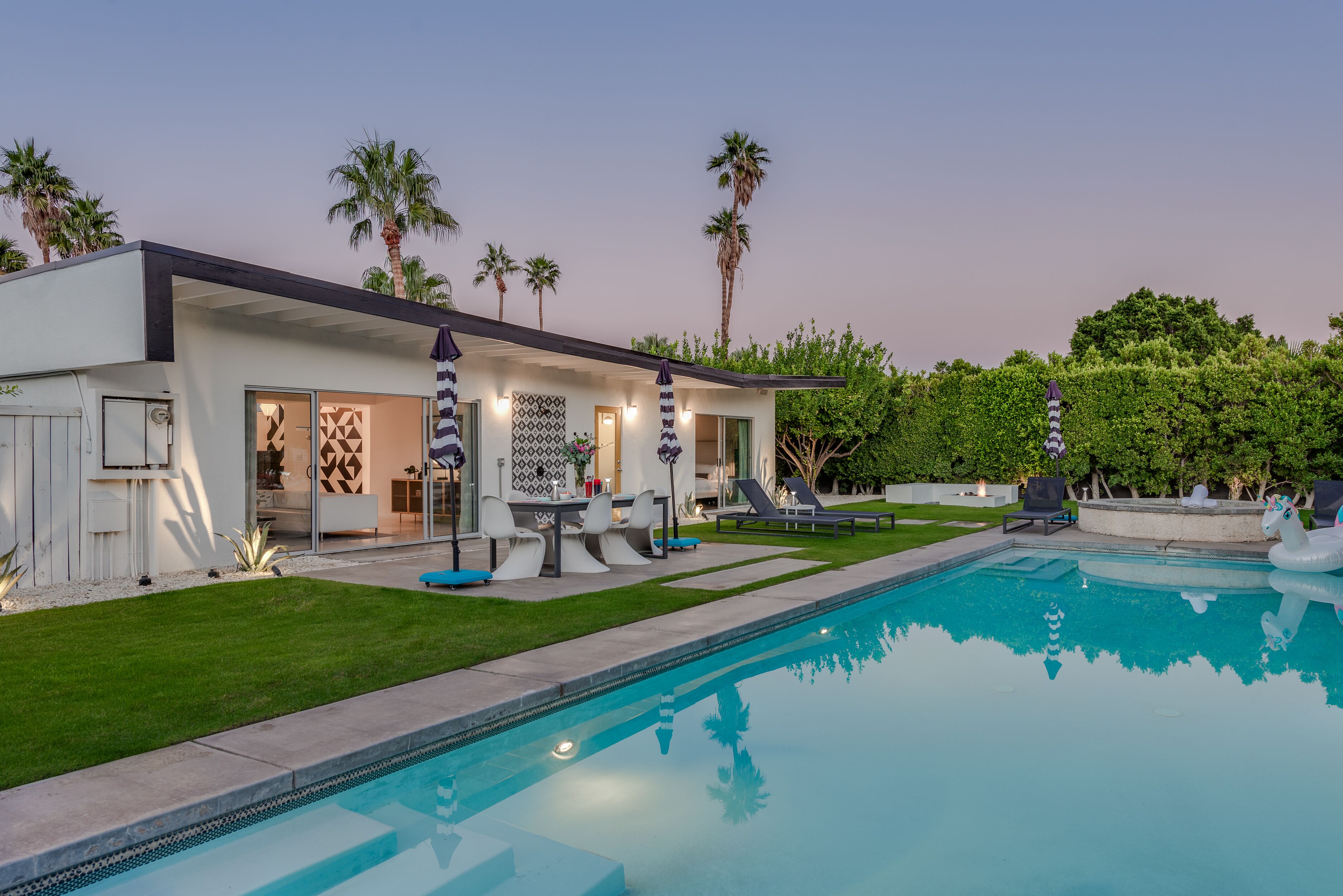 Et oppvarmet basseng