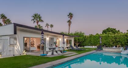 PS Chill: Meticulous Mid-Century Features Modern Comfort and Views!