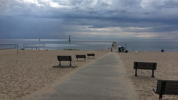 Beach nearby, sun-loungers