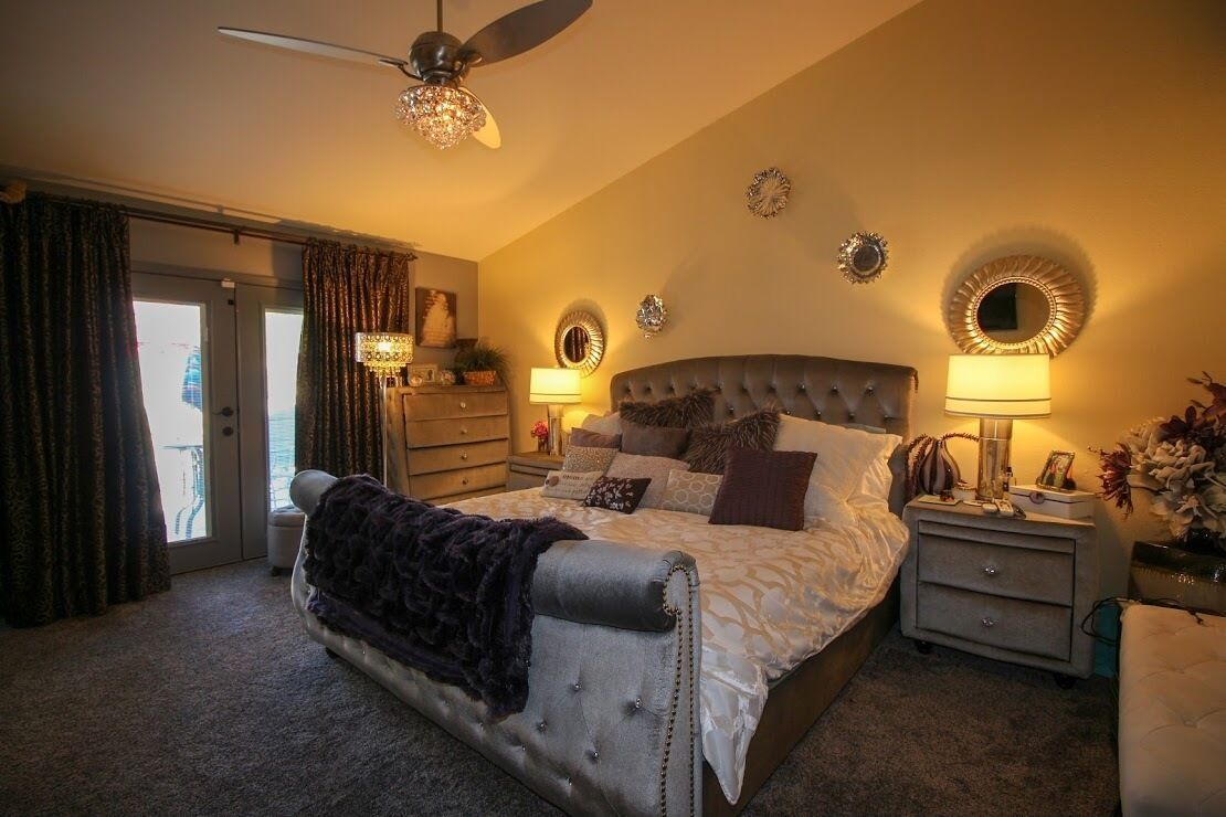 fully remodeled stunning Scottsdale home- close to Kierland /Quarter shopping