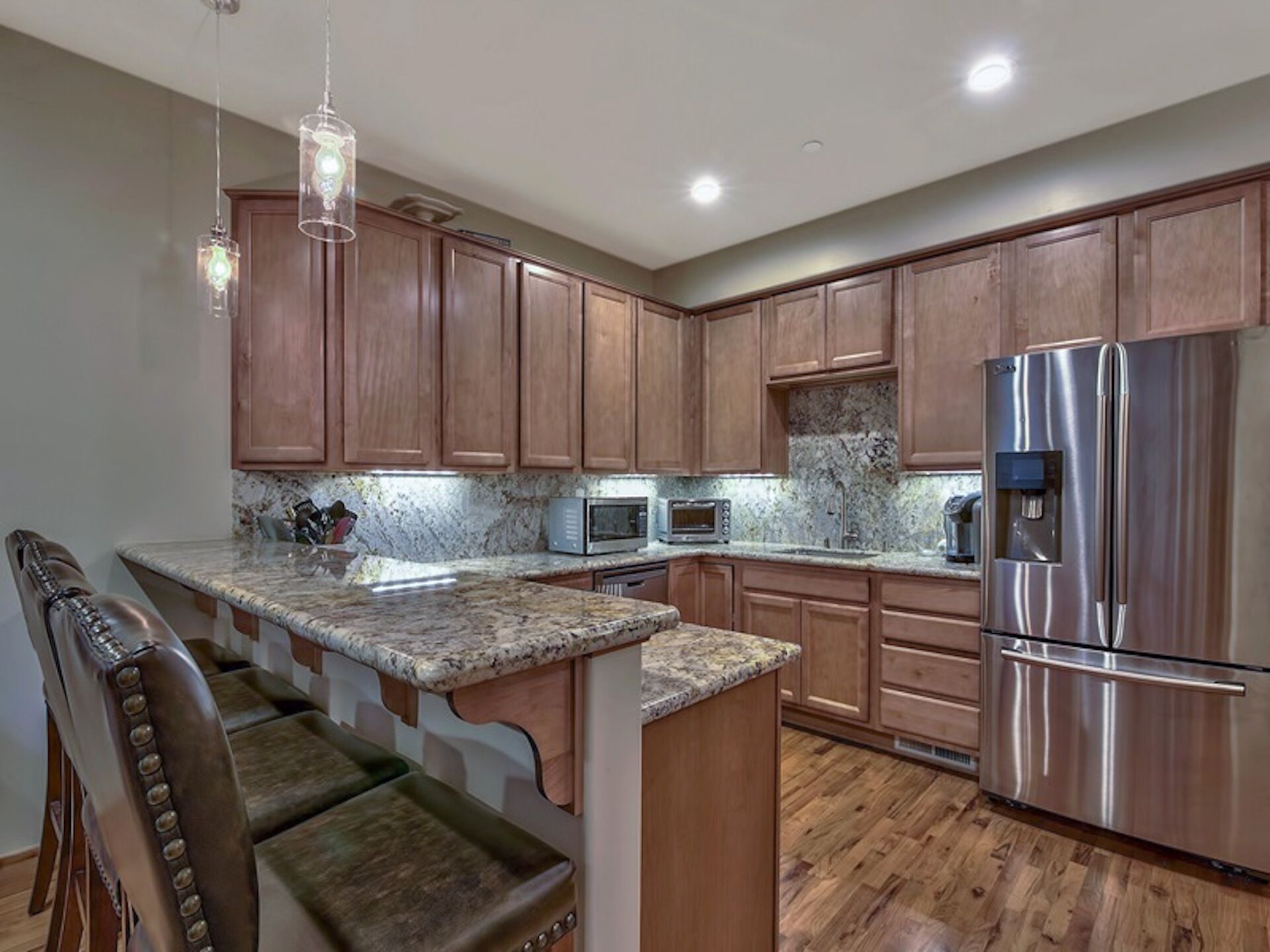 Newly Built Townhouse Walking distance to 2 beaches, restaurants, and Casinos!