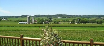 Peaceful Country Comfort W Panoramic Views of Big Creek Valley